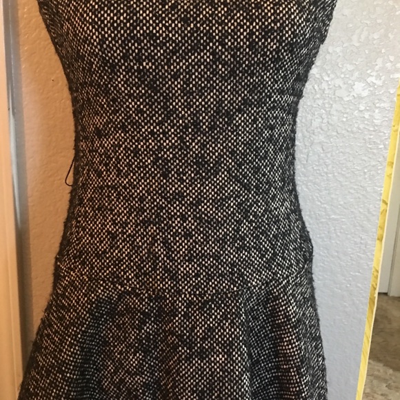 Michael Kors dress size 4 thick weave and lined - Picture 12 of 12